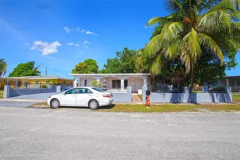 17915 NW 43rd Court Miami Gardens FL 33055