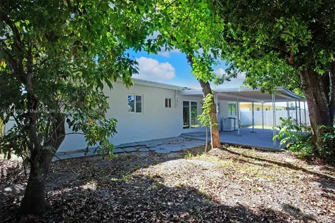 17915 NW 43rd Court Miami Gardens FL 33055