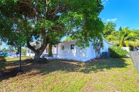 17915 NW 43rd Court Miami Gardens FL 33055
