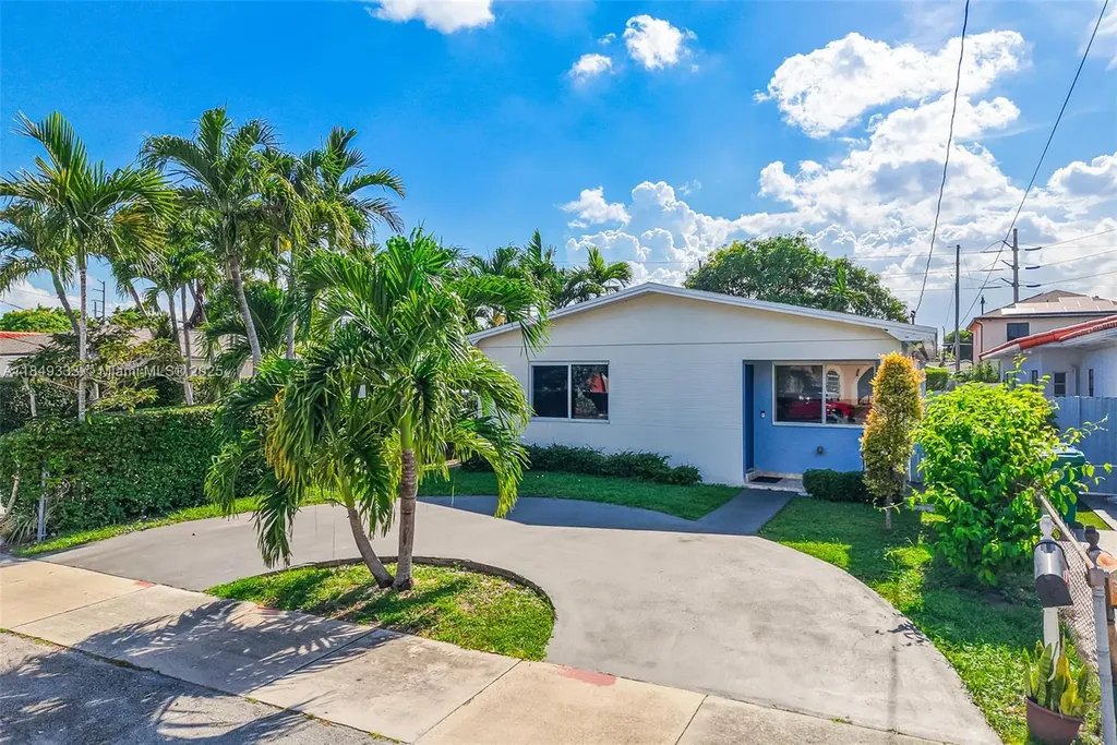 250 NW 61st Avenue Miami FL 33126