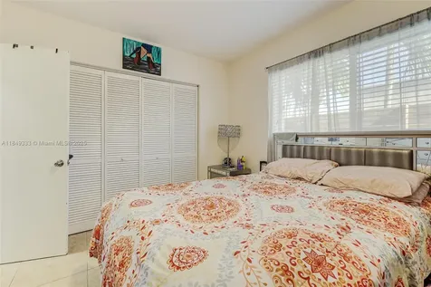 250 NW 61st Avenue Miami FL 33126
