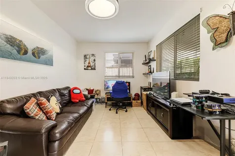 250 NW 61st Avenue Miami FL 33126