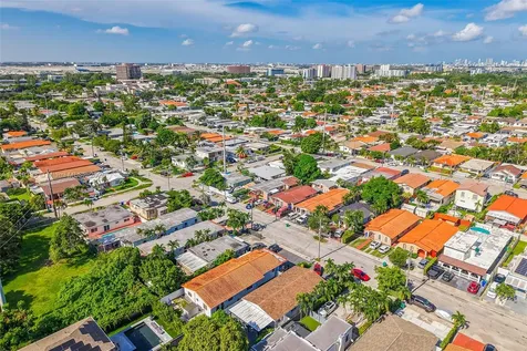 250 NW 61st Avenue Miami FL 33126