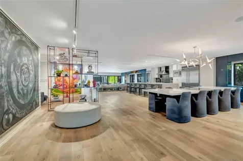 2152 Prairie Avenue Miami Beach FL 33139