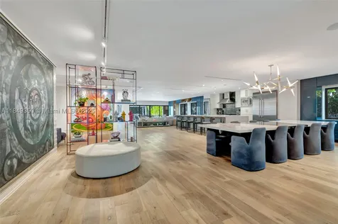 2152 Prairie Avenue Miami Beach FL 33139