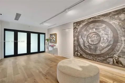 2152 Prairie Avenue Miami Beach FL 33139