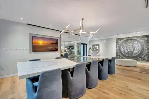 2152 Prairie Avenue Miami Beach FL 33139