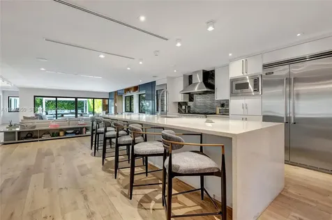 2152 Prairie Avenue Miami Beach FL 33139