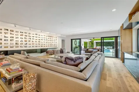 2152 Prairie Avenue Miami Beach FL 33139