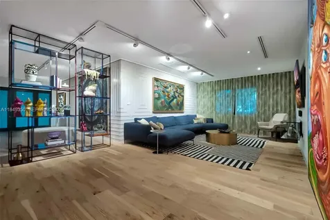 2152 Prairie Avenue Miami Beach FL 33139