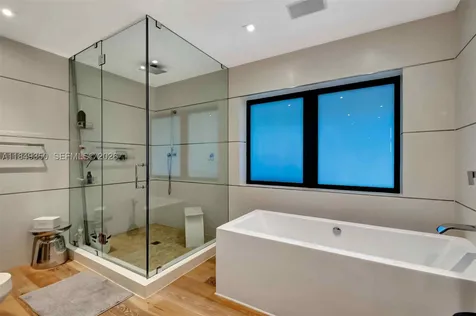 2152 Prairie Avenue Miami Beach FL 33139