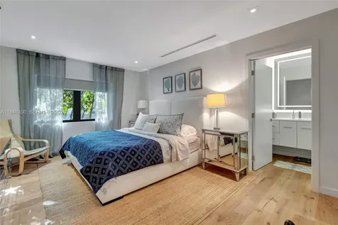 2152 Prairie Avenue Miami Beach FL 33139