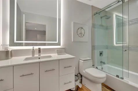 2152 Prairie Avenue Miami Beach FL 33139