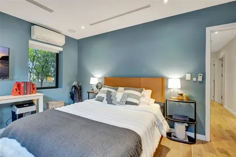 2152 Prairie Avenue Miami Beach FL 33139