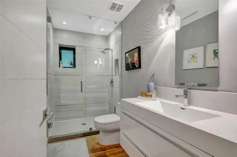2152 Prairie Avenue Miami Beach FL 33139