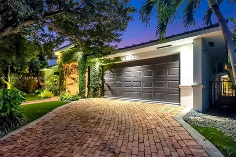 2152 Prairie Avenue Miami Beach FL 33139