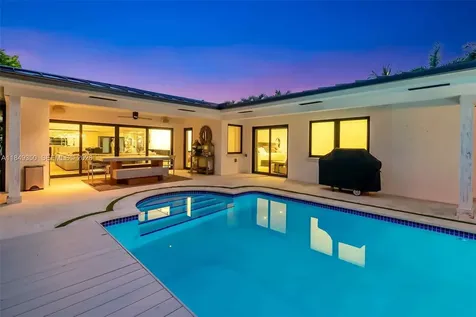 2152 Prairie Avenue Miami Beach FL 33139