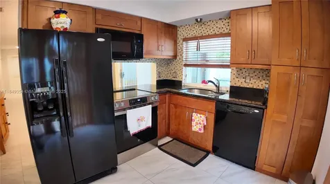 14909 SW 141st Place Miami FL 33186