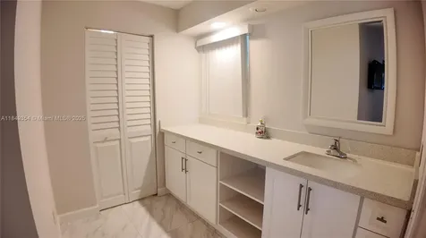 14909 SW 141st Place Miami FL 33186