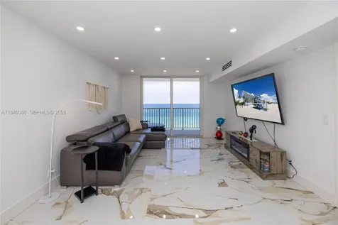 400 N Surf Road Hollywood FL 33019