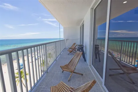 400 N Surf Road Hollywood FL 33019