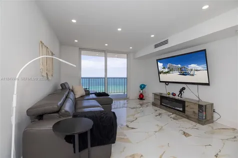 400 N Surf Road Hollywood FL 33019