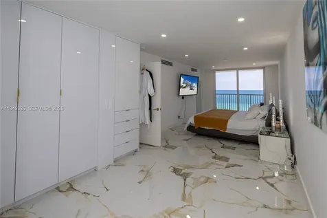 400 N Surf Road Hollywood FL 33019