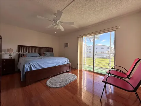 569 Fanshaw N Boca Raton FL 33434