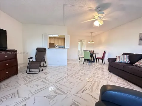 569 Fanshaw N Boca Raton FL 33434