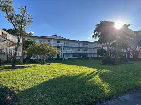 569 Fanshaw N Boca Raton FL 33434