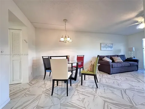 569 Fanshaw N Boca Raton FL 33434