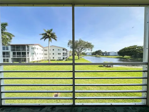 569 Fanshaw N Boca Raton FL 33434
