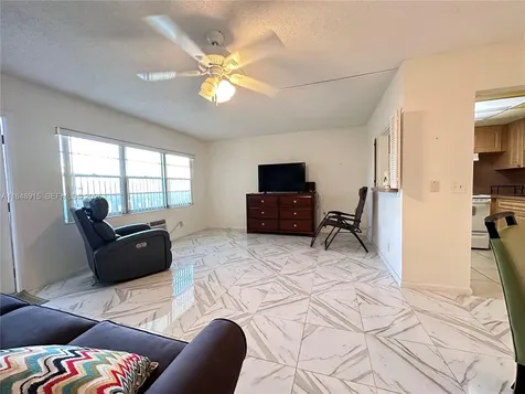 569 Fanshaw N Boca Raton FL 33434