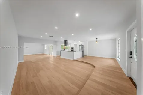 10420 SW 98th Street Miami FL 33176