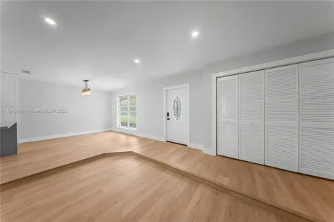 10420 SW 98th Street Miami FL 33176