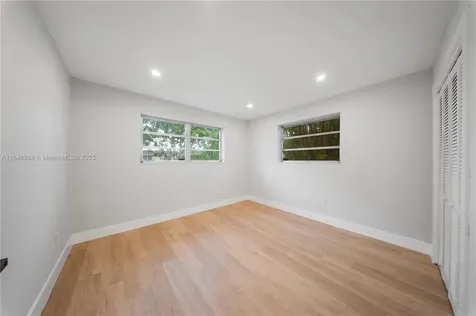 10420 SW 98th Street Miami FL 33176