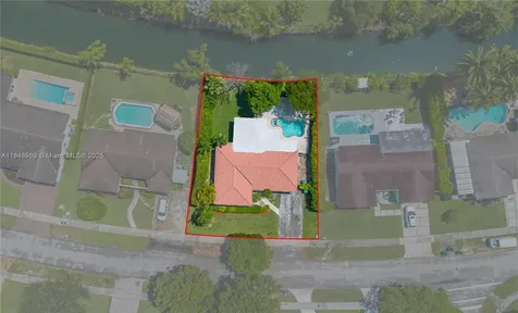 10420 SW 98th Street Miami FL 33176
