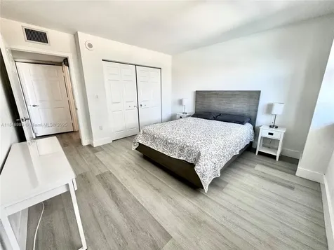 1155 Brickell Bay Drive Miami FL 33131