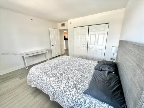 1155 Brickell Bay Drive Miami FL 33131