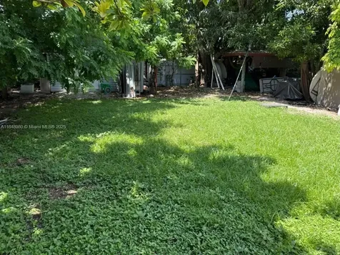 825 NE 12th Street Homestead FL 33030