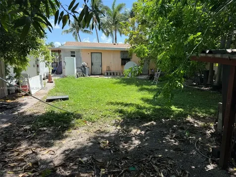 825 NE 12th Street Homestead FL 33030