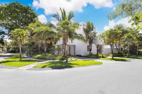 3175 Washington Street Miami FL 33133