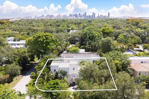 3175 Washington Street Miami FL 33133