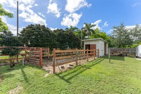 19205 SW 222nd Street Miami FL 33170