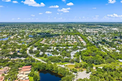 221 W Colony Way W Jupiter FL 33458