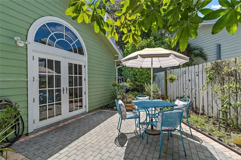 221 W Colony Way W Jupiter FL 33458