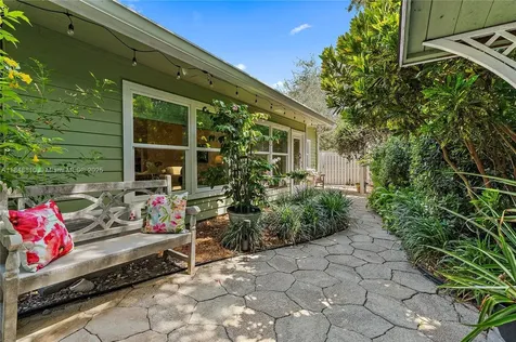 221 W Colony Way W Jupiter FL 33458