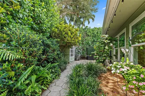 221 W Colony Way W Jupiter FL 33458