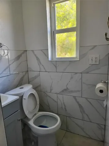 123 NW 59th Street Miami FL 33127