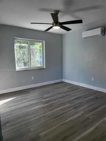123 NW 59th Street Miami FL 33127